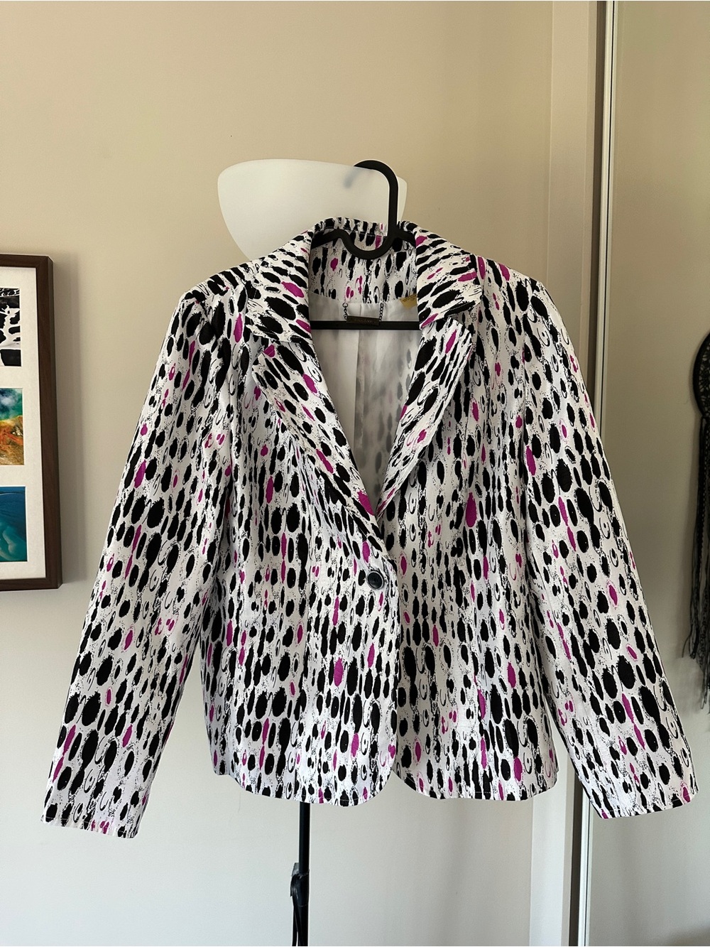 TanJay Black, White & Pink Printed Blazer Jacket